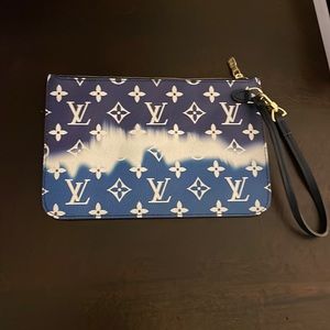 Louis Vuitton Escale Pochette